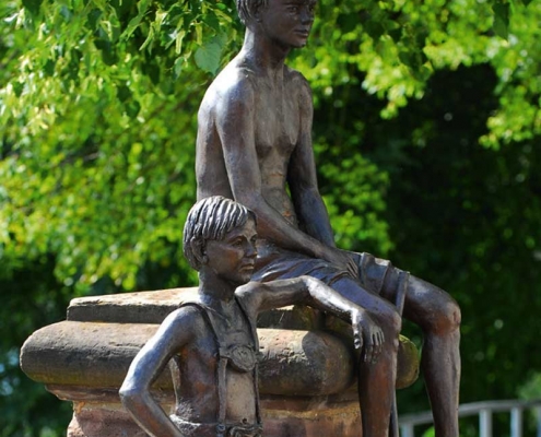 Bronzefigur - Die zwei Knaben - Rotenburg a.d. Fulda